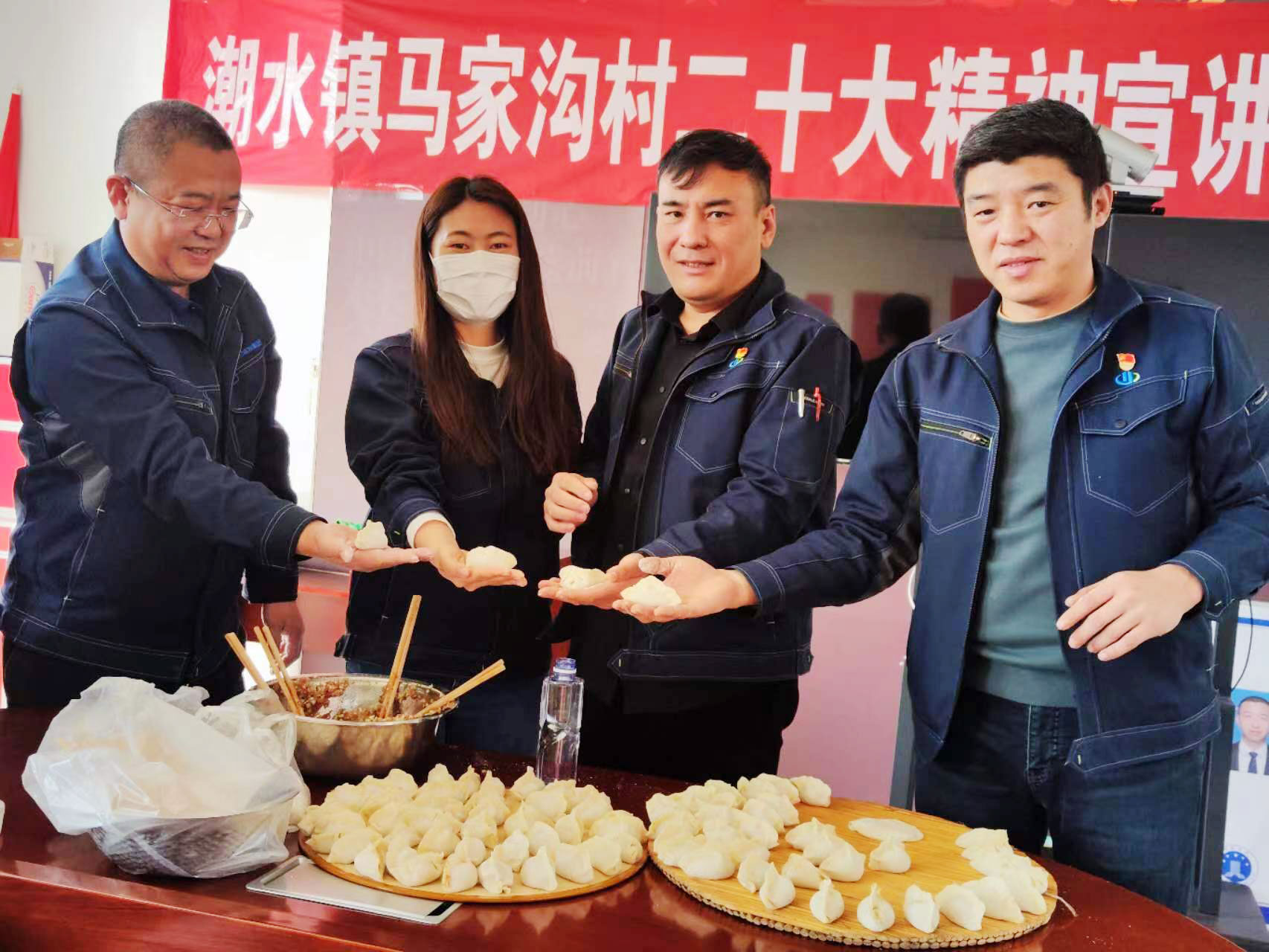走访慰问1.jpg