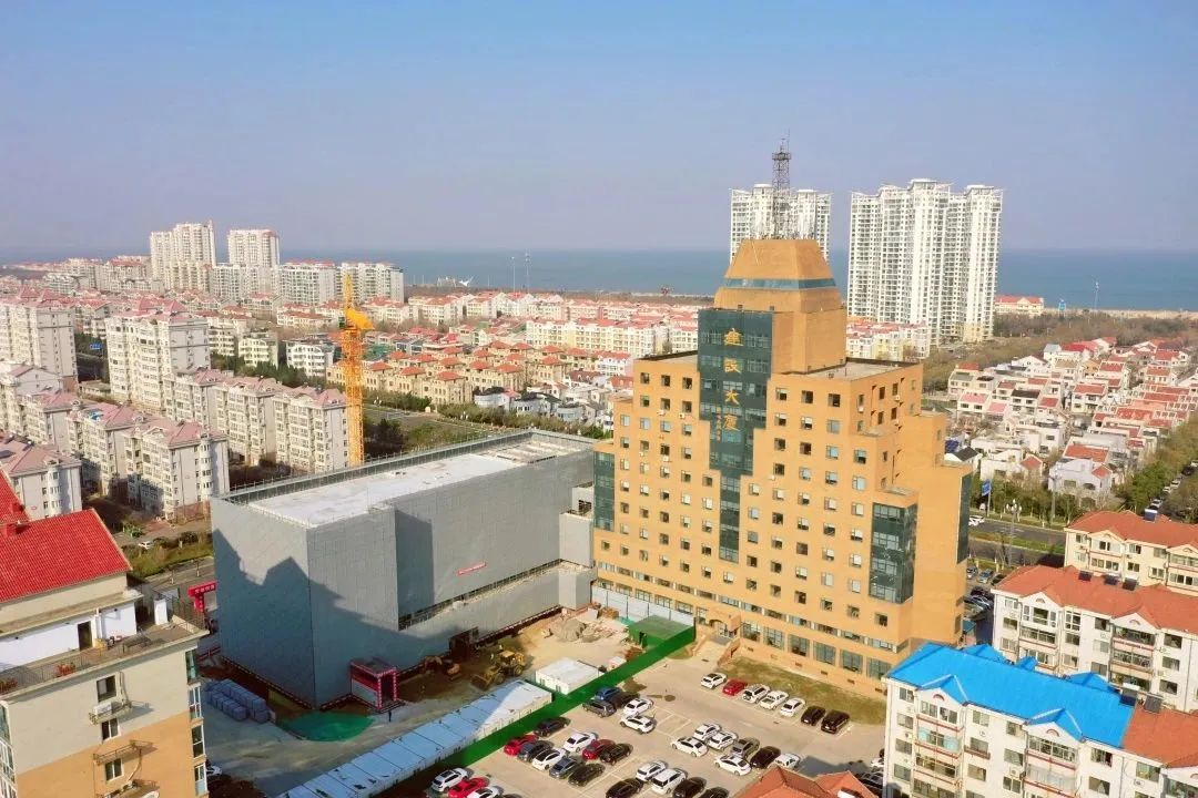 【黄渤海新区】城市更新丨留住记忆 增添活力 建设大厦焕新筑造商务综合楼